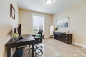 Large office offers so many options.