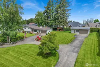 Situated on a double lot just over an acre, this property includes a 26x40 shop with a 15x15 addition. Perfectly located just outside of Lynden with a Ferndale address and Meridian schools!