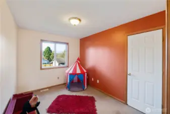 Additional room with closet perfect for office, toy room, craft room, etc