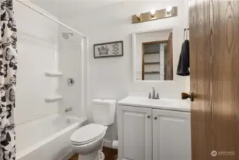 Full Bathroom on 2nd floor