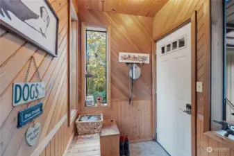 Cute mudroom