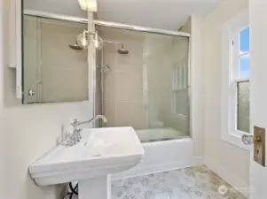 Upstairs Spare Bath.