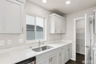 Great size pantry.  Pictures are for representational purposes only. Materials and colors may vary,