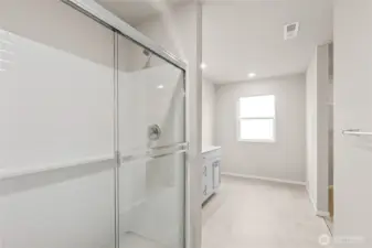 Primary bath, Pictures are for representational purposes only. Materials and colors may vary,