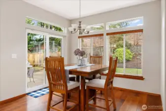 Great views of the backyard and lots of light.