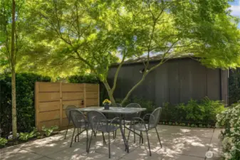 The lower courtyard, intimate and so charming!