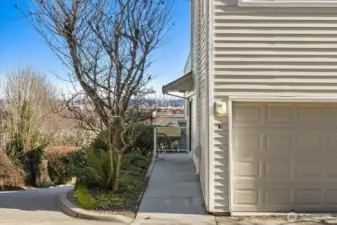 Attached 2 car garage