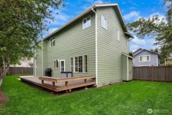 Trex Decking with built in benches
