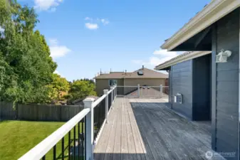 Deck off dining room