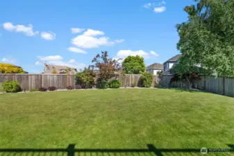Huge yard for entertaining