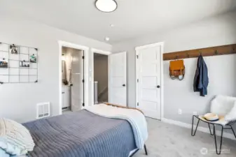 Photographs are for illustrative purposes only. Features, finishes, interior/exterior colors, landscaping and floorplan shown may vary from actual homes built.