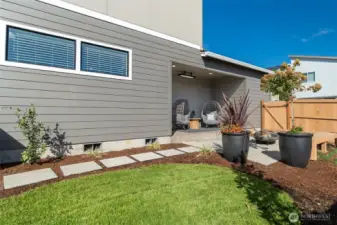 Photos of Model Home (same floor plan) in different community