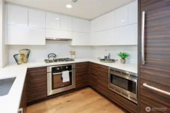 Ample Storage & Bosch SS Appliances, Thermador Cabinet-Front Refrigerator