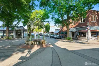 The Edmonds fountain. is at the corner of 5th and Main St in downtown Edmonds.   It is truly a key spot where people gather, shop, and enjoy the vibrant atmosphere of downtown Edmonds.