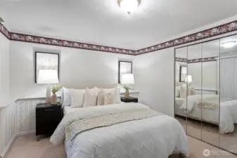 Bonus Room with Walk-in Closet