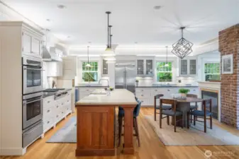 Tons of thoughtful storage & premium fixtures/appliances