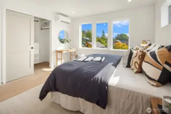 Photo of similar model home.