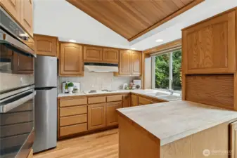 New refrigerator, double ovens