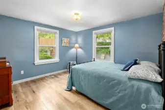 Main Floor Extra Bedroom