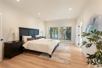 Huge upper primary bedroom