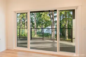 double doors to the large upper deck