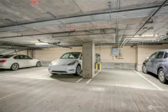 Two private parking spots with EV charger, private storage locker and world class premier luxury – all in one of Seattle’s most vibrant locations - do not miss this amazing opportunity!