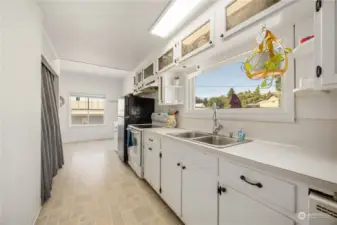 Kitchen with wonder Windows to brighten up your day