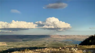 Dramatic cloud shows over the Okanogan Valley.