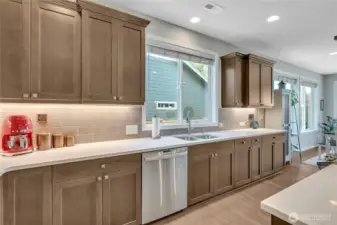 Ample counter space and endless storage!