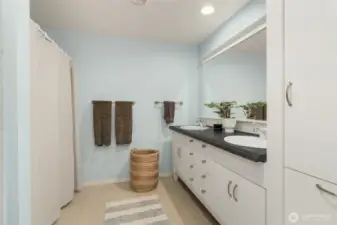 Downstairs bath w/ double vanity & builtins