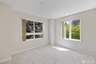 Second upstairs bedroom