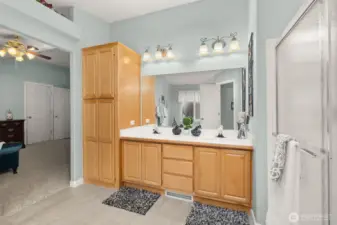 Plenty of storage and counter space in this well-appointed bath.