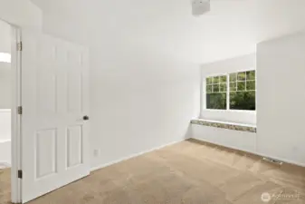 Upstairs bedroom.