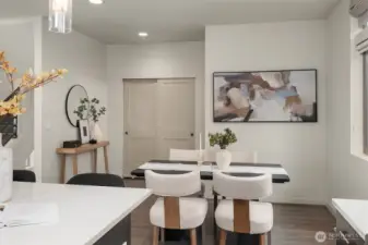 Dining with Closet