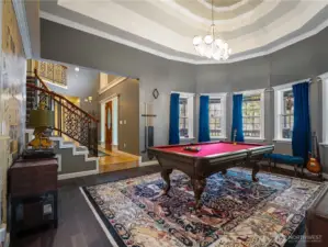 Billiard/entertainment room