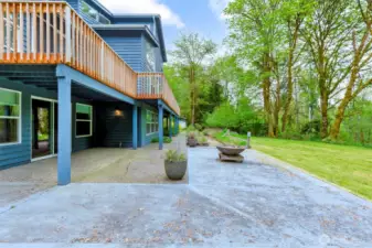 back lower patio