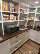 Walk-in pantry..