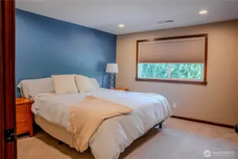 Large secondary bedroom...King size bed shown here