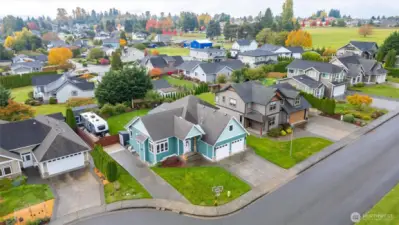 Absolutely beautiful 4 bedroom home located on a cul-de-sac at the end of a road shared with only 8 other homes