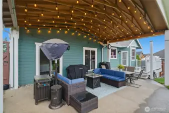 Covered outdoor patio