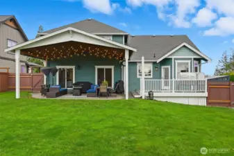 Plenty of space to play, relax, or entertain