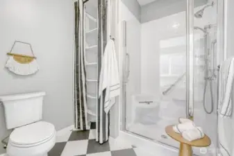 Primary bedroom ensuite