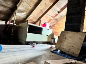 unfinished upper loft / attic