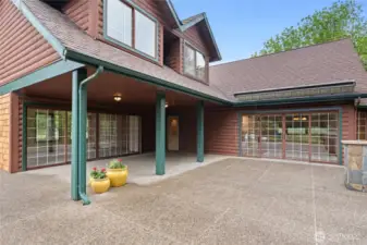 The windows to the left are the living room area and straight back is windows to Great room.