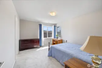 Window coverings stay with home!