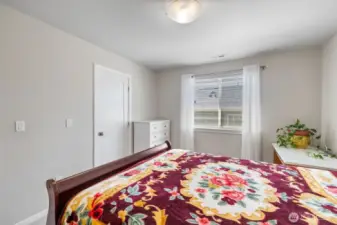 Walkin closet in 3rd bedroom.