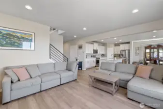 Plenty of room for oversized furniture!