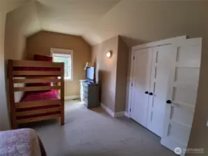 2nd Floor Bedroom with Bunks and Queen Bed