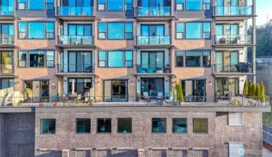 No unit below (parking structure)