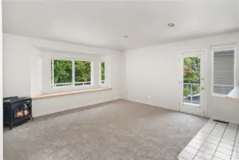 Propane stove is not set up. Needs tile under stove.